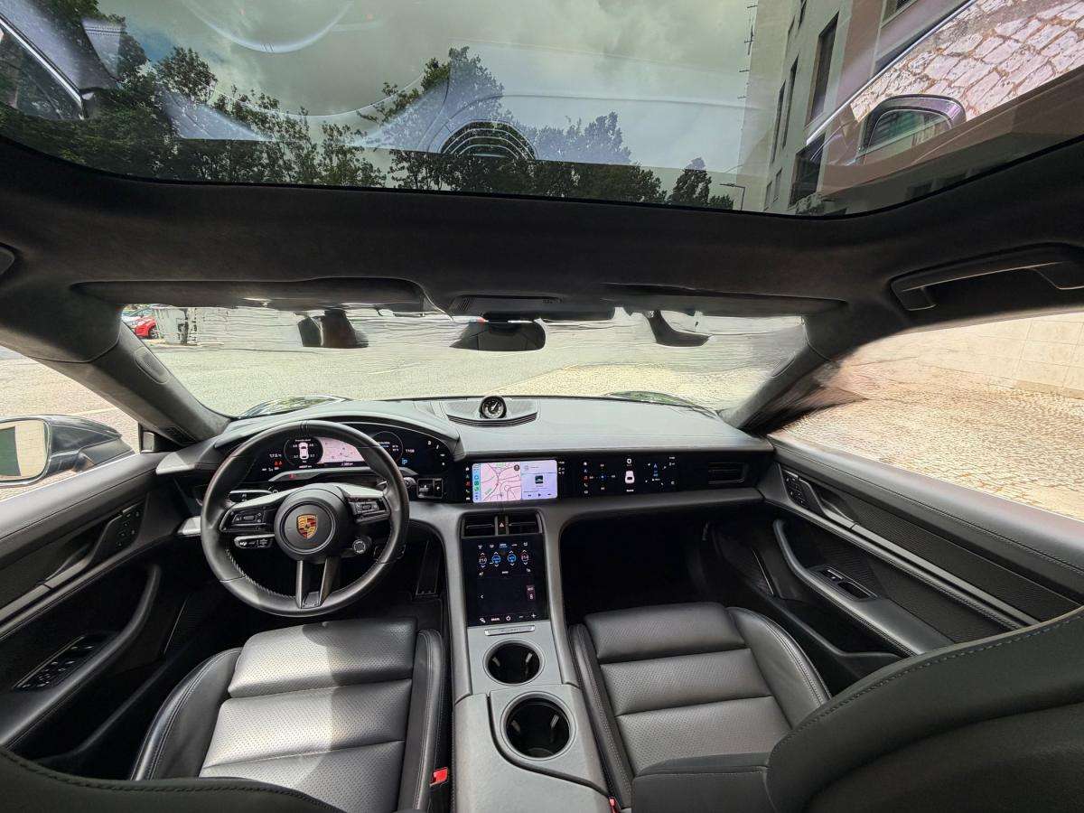 porsche-taycan-2022-eletrico-500cc