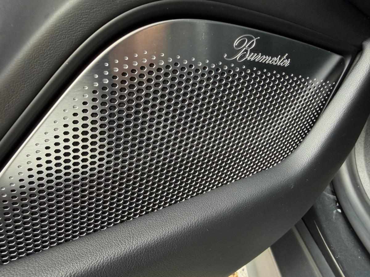 porsche-taycan-2022-eletrico-500cc