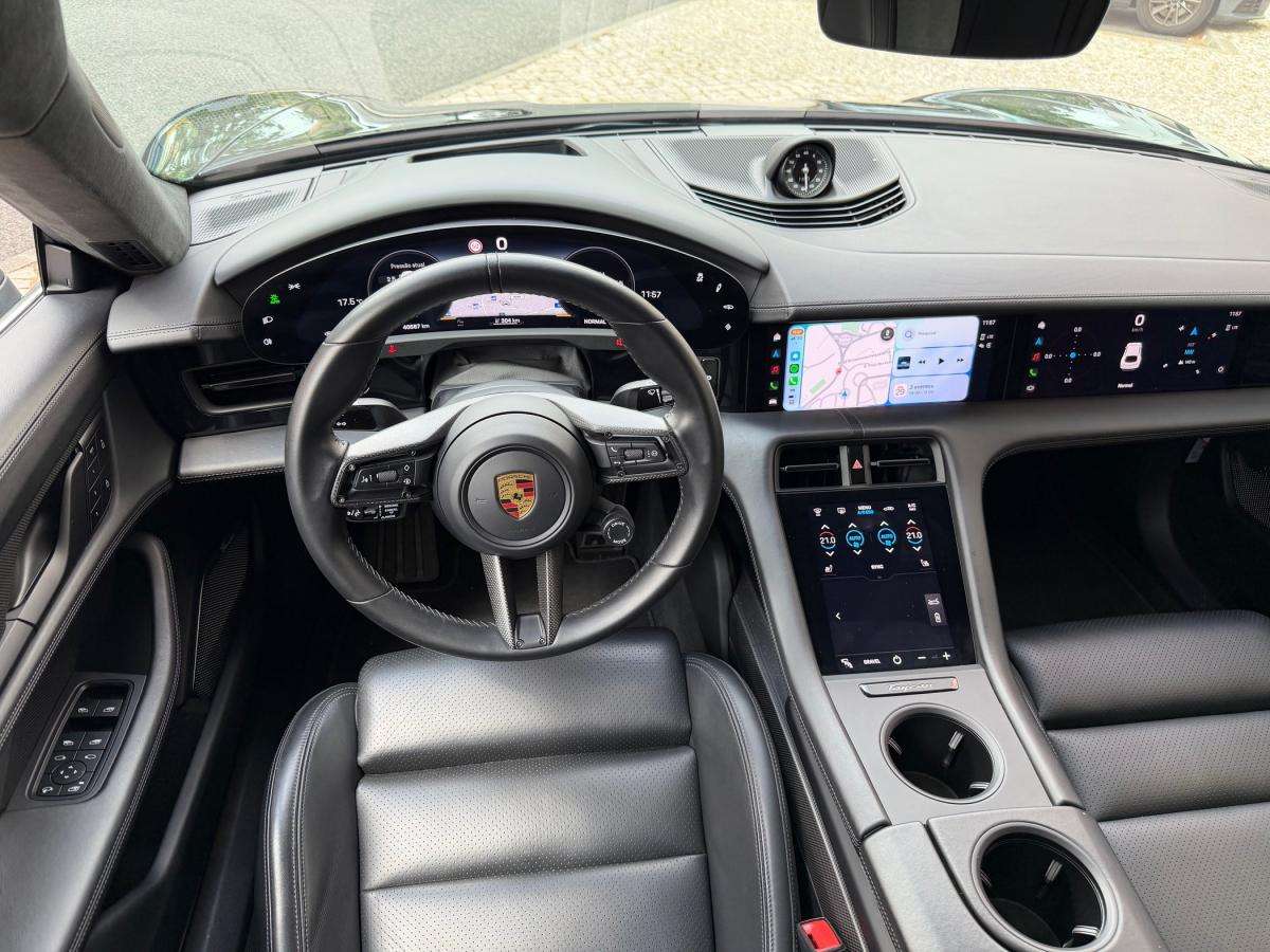 porsche-taycan-2022-eletrico-500cc