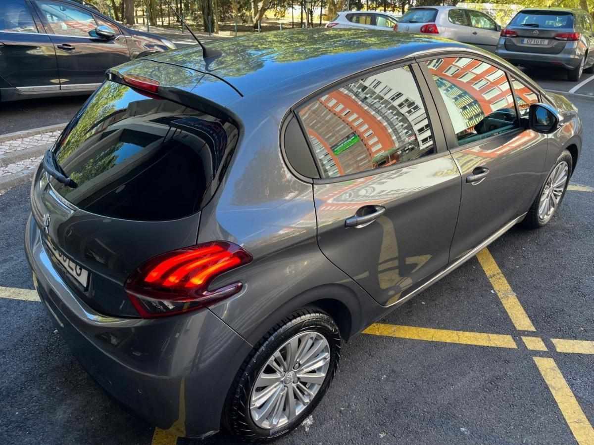 peugeot-208-2019-diesel-1499cc