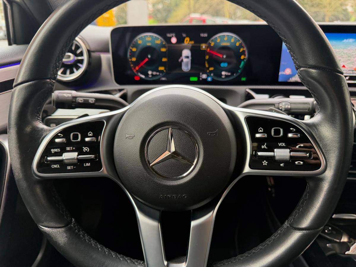 mercedes-benz-classe-a-2020-hibrido-a-gasolina-1332cc