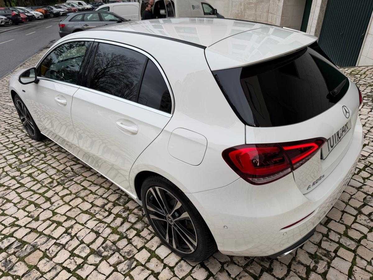 mercedes-benz-classe-a-2020-hibrido-a-gasolina-1332cc