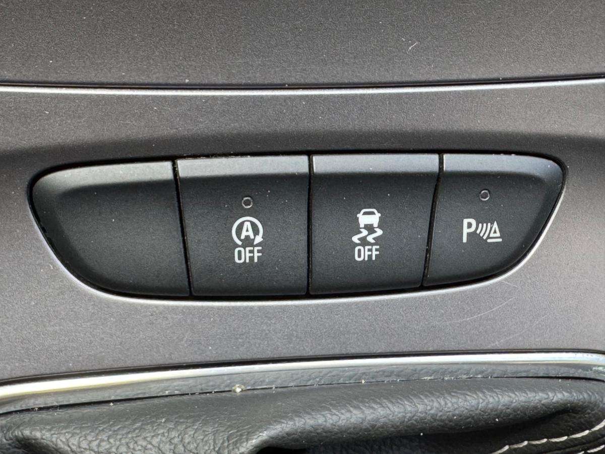 opel-astra-sport-tourer-2016-diesel-1598cc