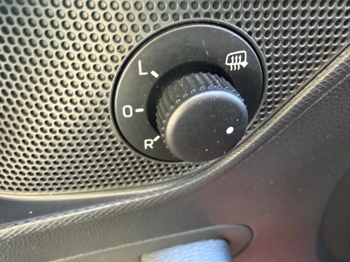 skoda-rapid-spaceback-2016-diesel-1422cc