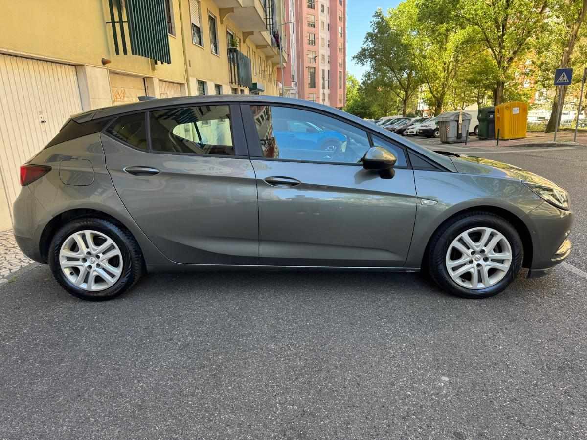 opel-astra-2018-diesel-1598cc