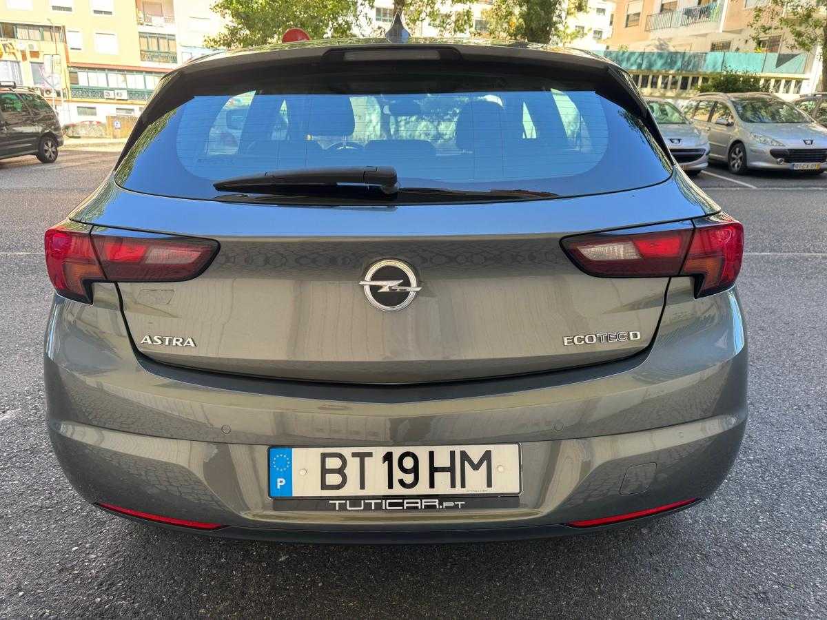 opel-astra-2018-diesel-1598cc