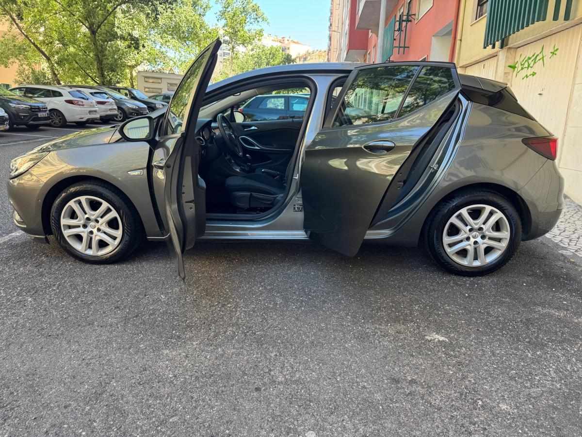 opel-astra-2018-diesel-1598cc
