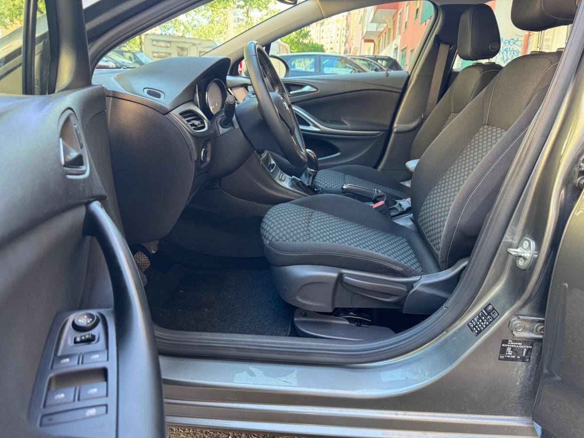 opel-astra-2018-diesel-1598cc