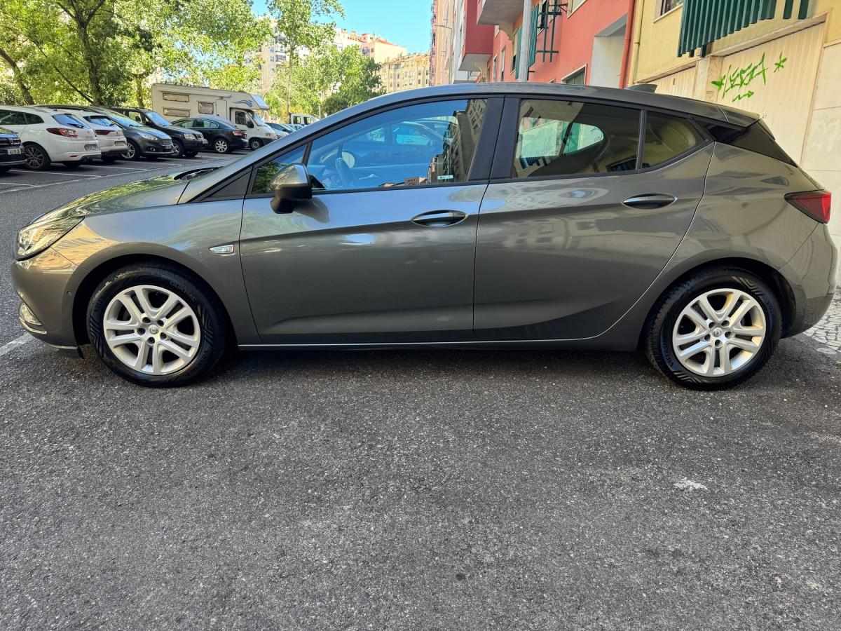 opel-astra-2018-diesel-1598cc