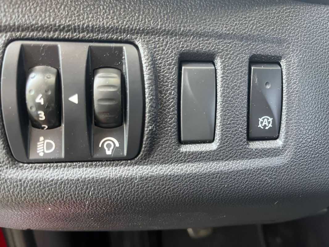 renault-clio-sport-tourer-2019-diesel-1461cc