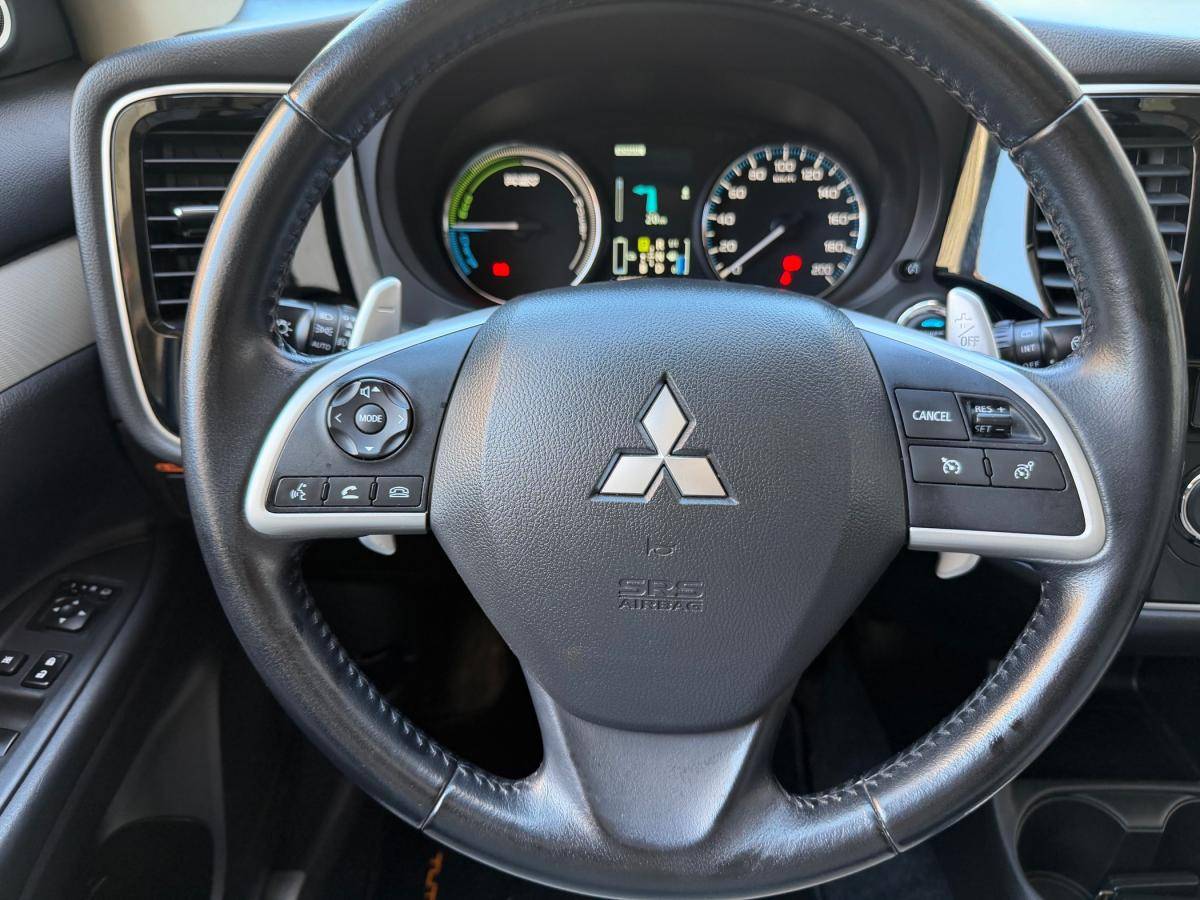 mitsubishi-outlander-2015-hibrido-a-gasolina-1998cc