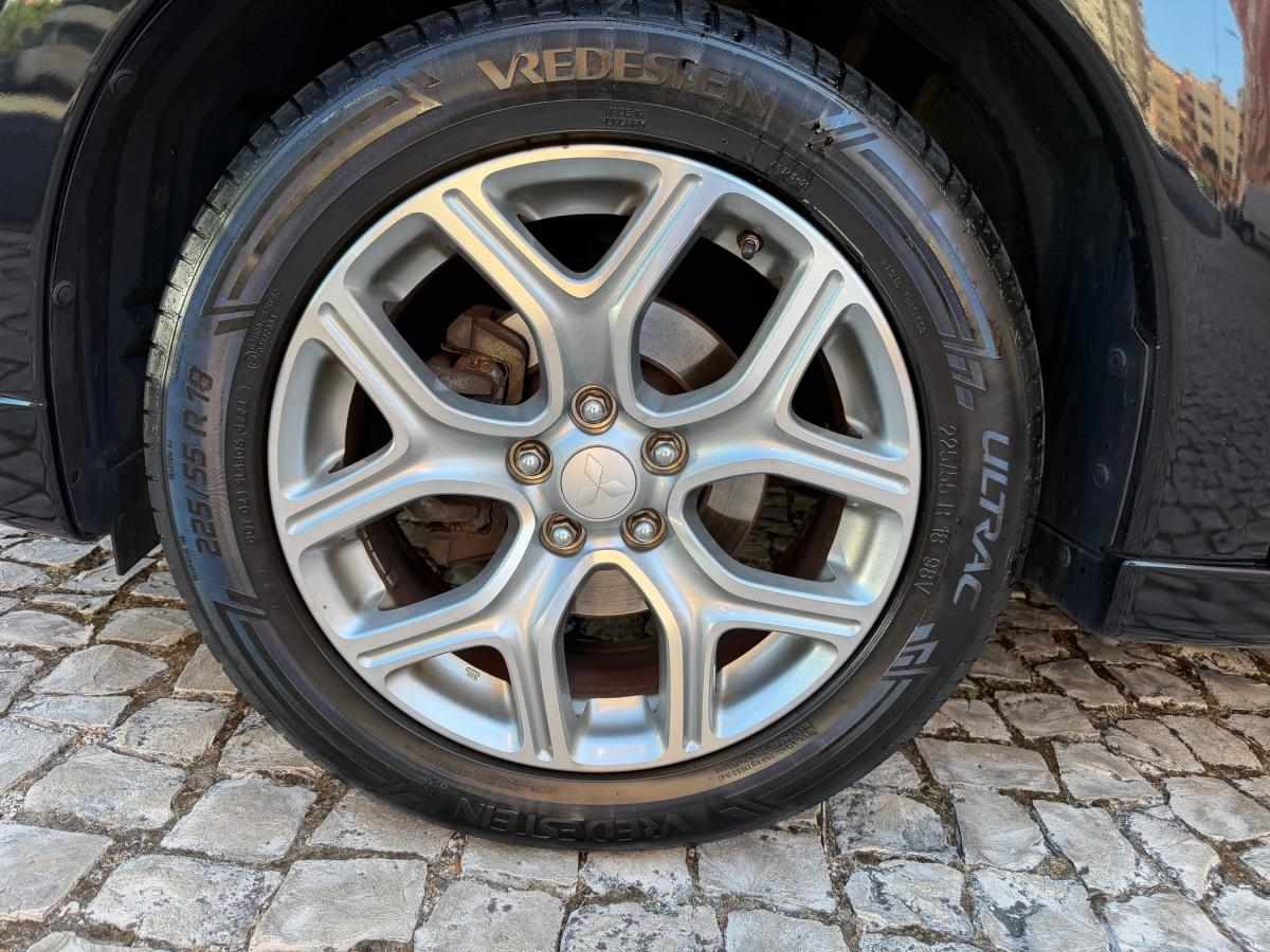 mitsubishi-outlander-2015-hibrido-a-gasolina-1998cc