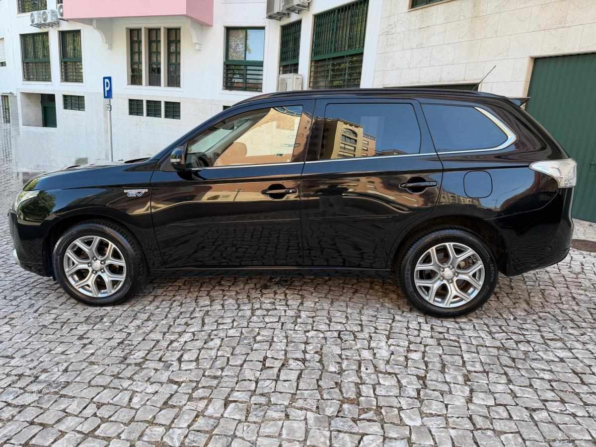 mitsubishi-outlander-2015-hibrido-a-gasolina-1998cc