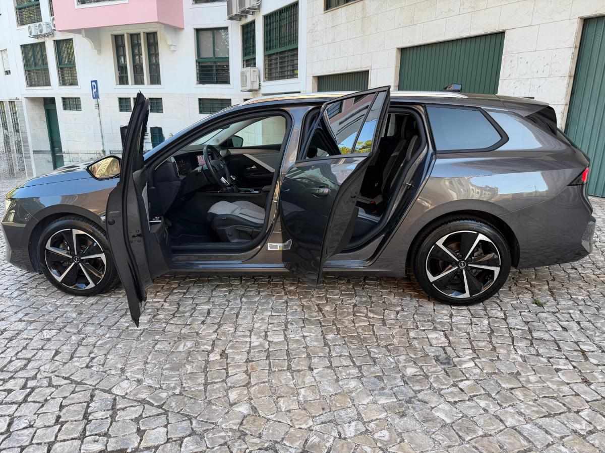 opel-astra-sport-tourer-2023-diesel-1498cc