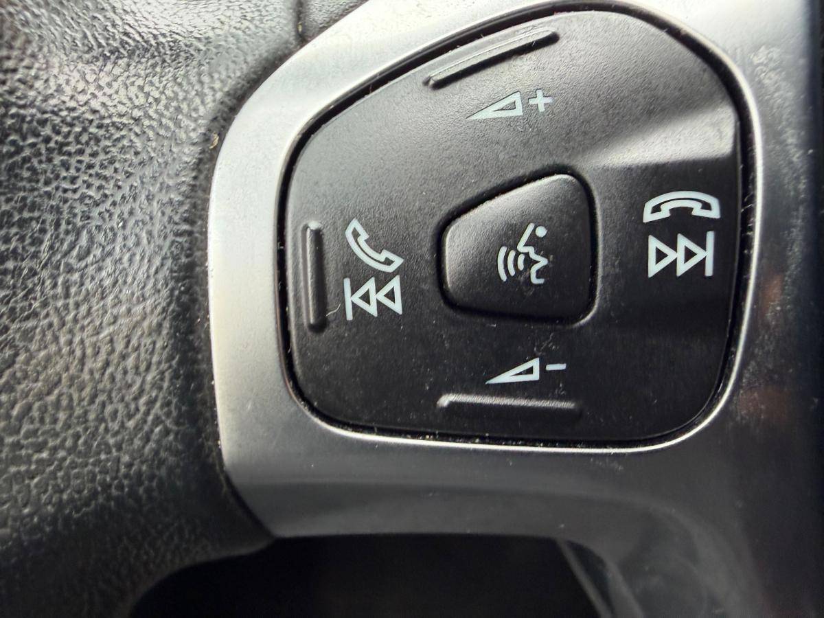 ford-fiesta-2017-gasolina-998cc