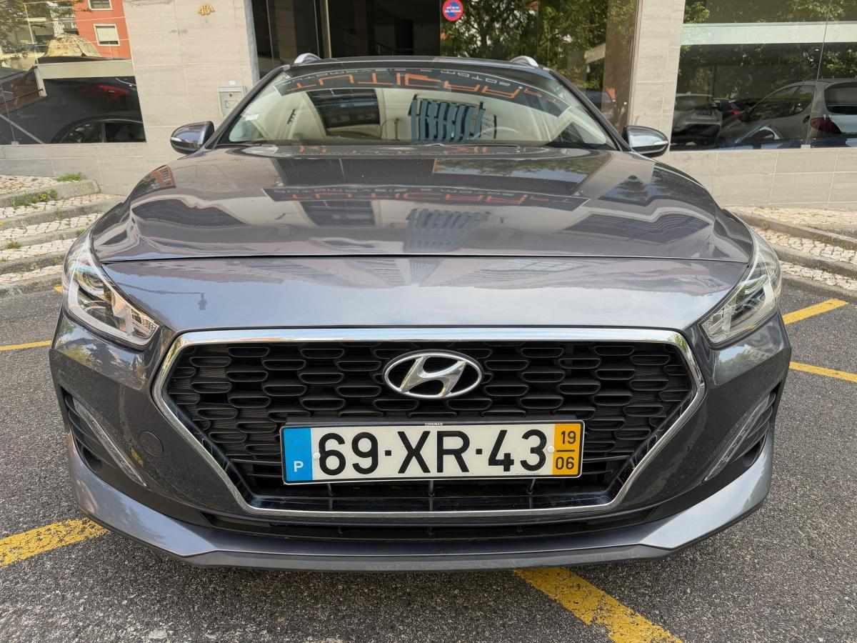 hyundai-i30-sw-2019-diesel-1598cc