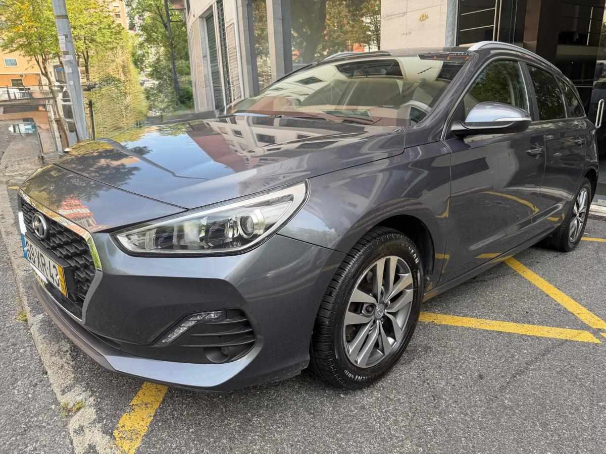 hyundai-i30-sw-2019-diesel-1598cc