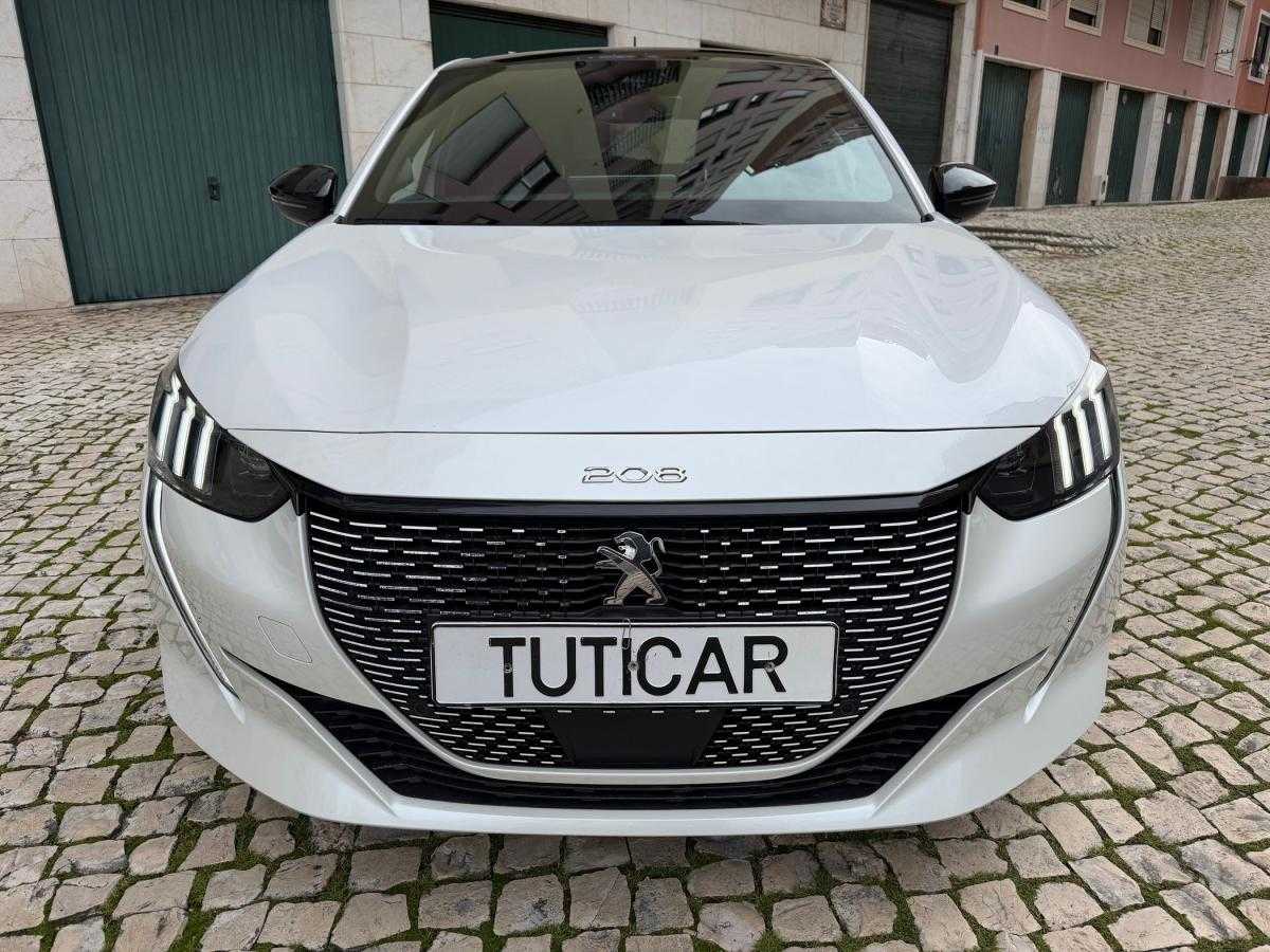 peugeot-208-2021-eletrico-500cc