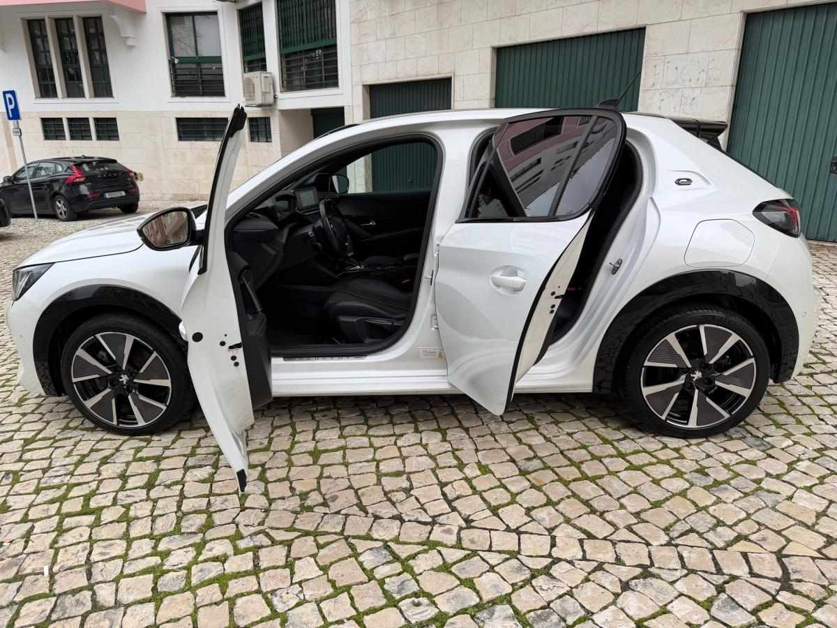 peugeot-208-2021-eletrico-500cc