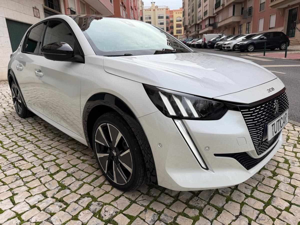 peugeot-208-2021-eletrico-500cc