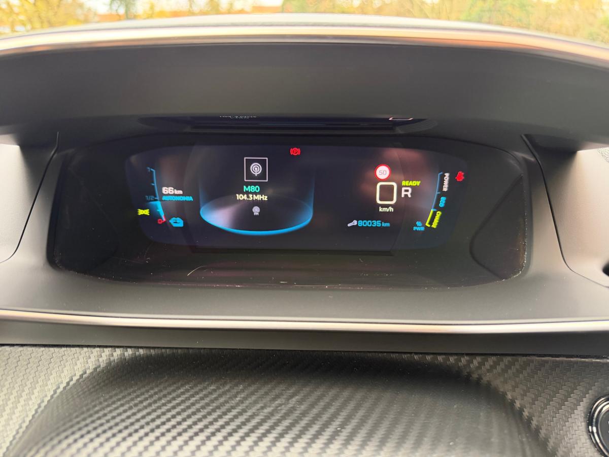 peugeot-208-2021-eletrico-500cc