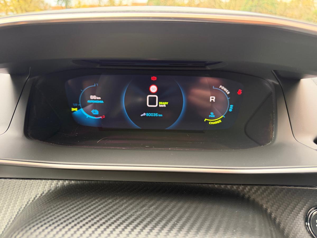 peugeot-208-2021-eletrico-500cc