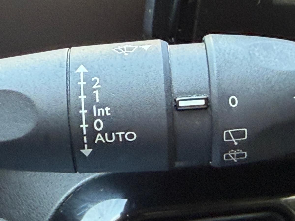 citroen-c4-cactus-2014-diesel-1560cc