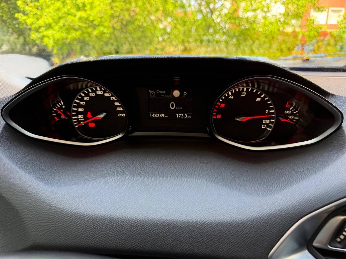 peugeot-308-2019-diesel-1499cc