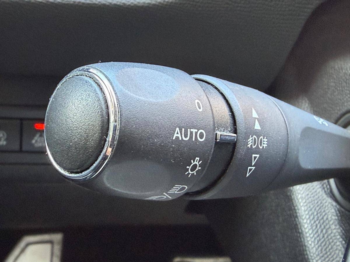 peugeot-308-2019-diesel-1499cc