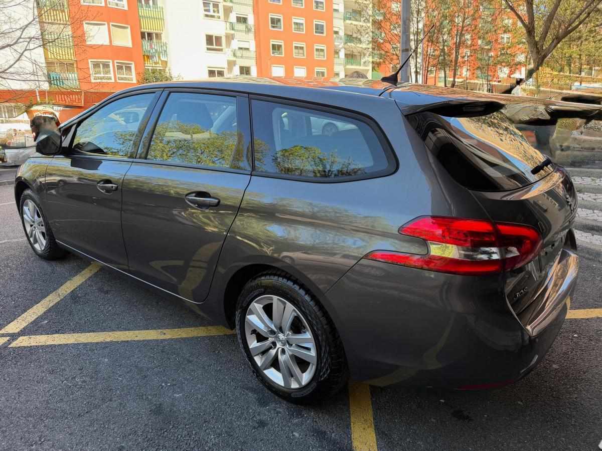 peugeot-308-sw-2021-diesel-1499cc
