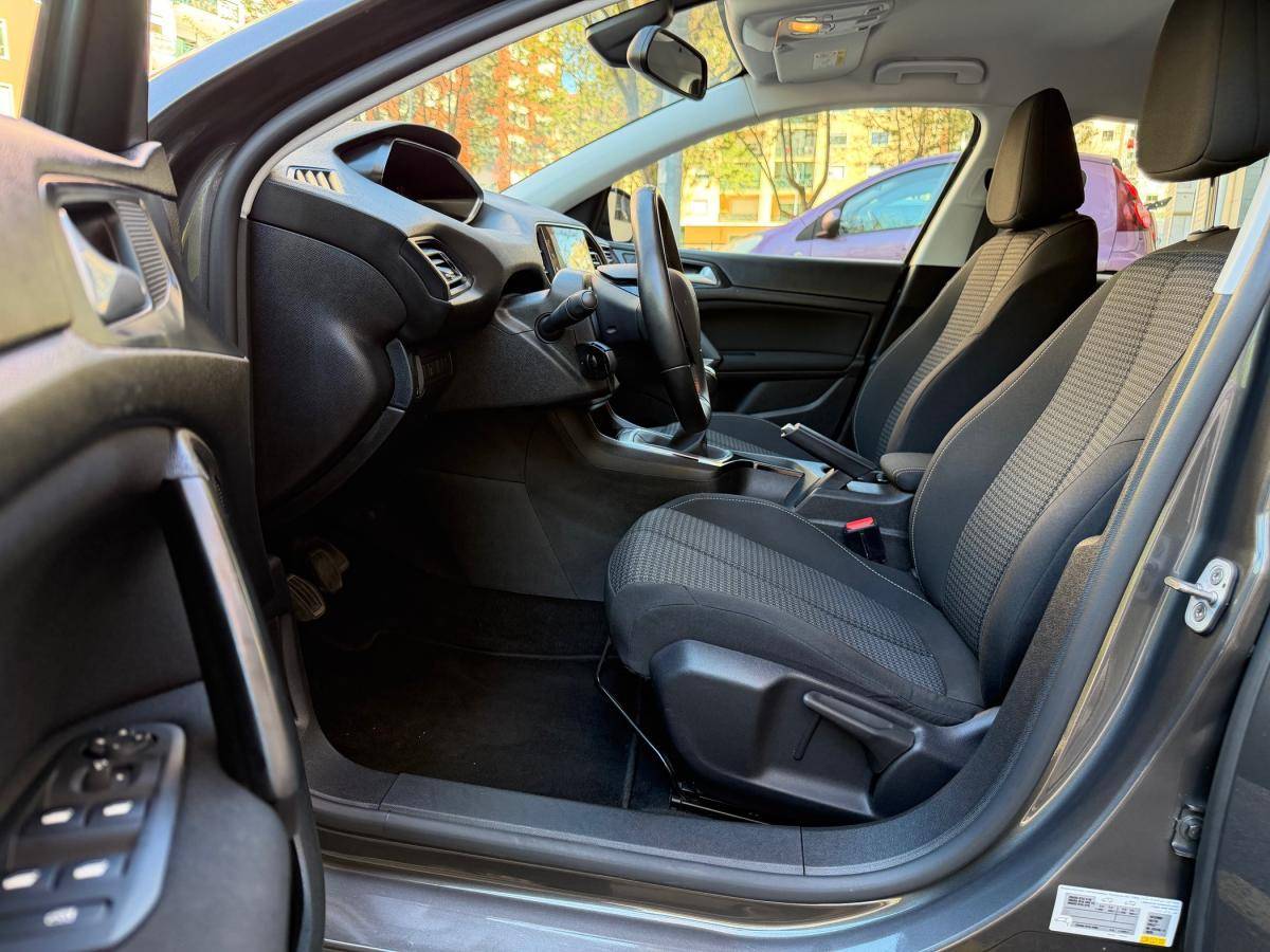 peugeot-308-sw-2021-diesel-1499cc