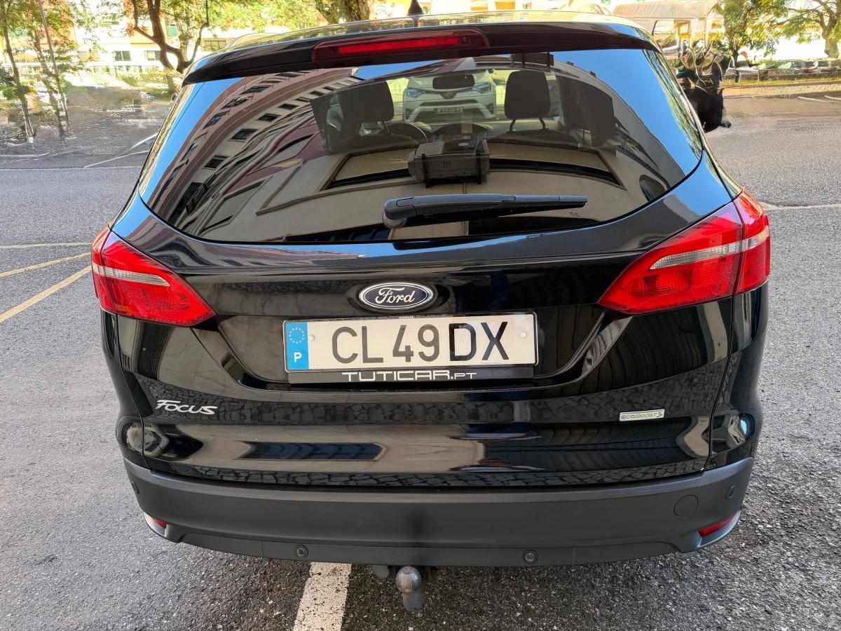 ford-focus-sw-2016-gasolina-999cc