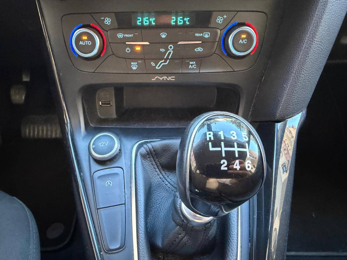 ford-focus-sw-2016-gasolina-999cc