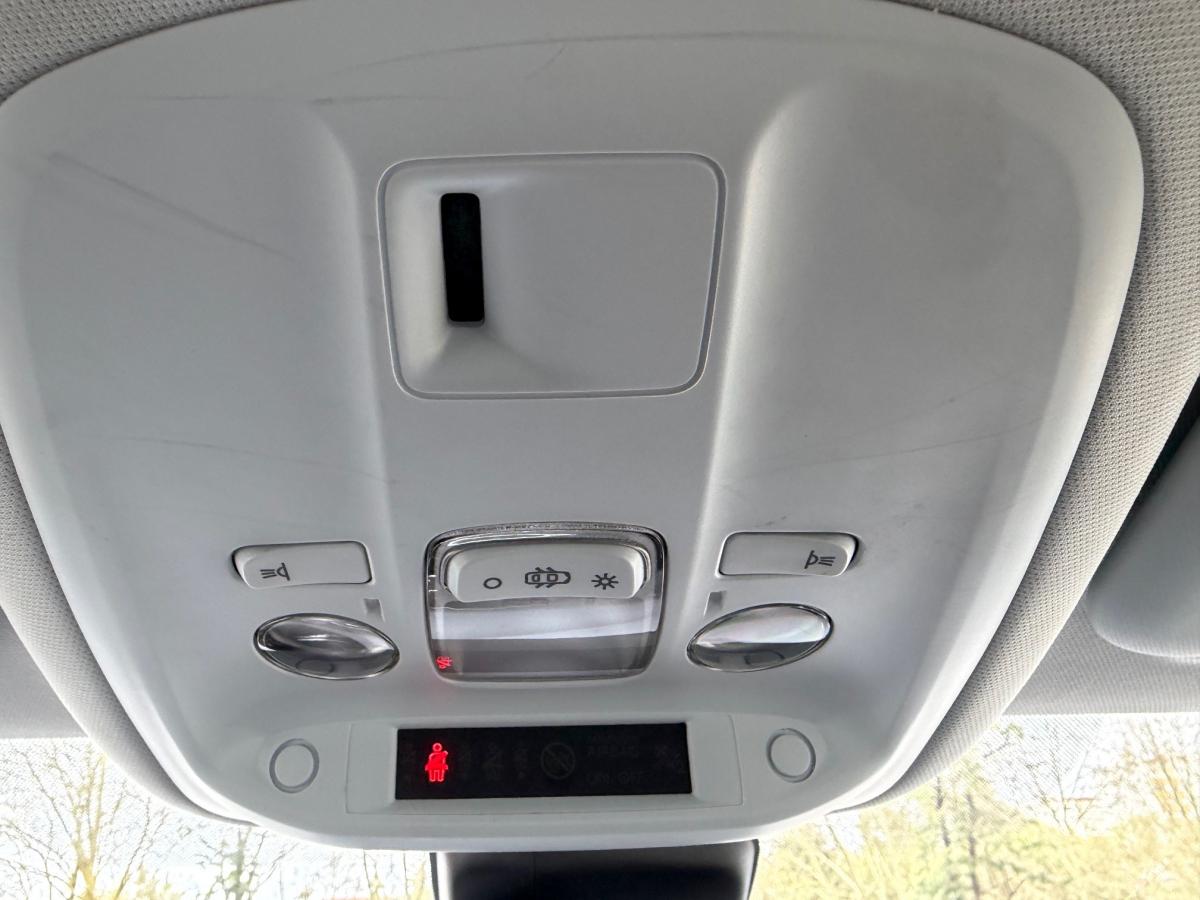 peugeot-308-2014-gasolina-1598cc