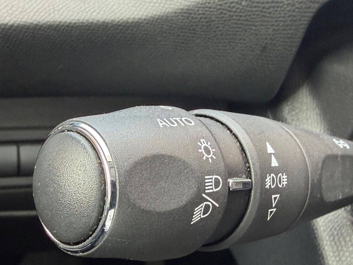 peugeot-308-2014-gasolina-1598cc