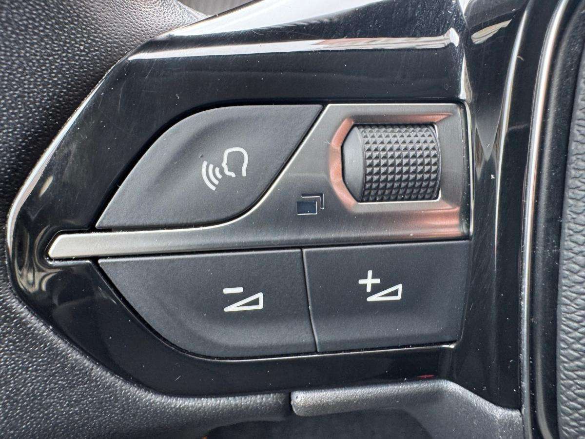 peugeot-208-2020-eletrico-500cc