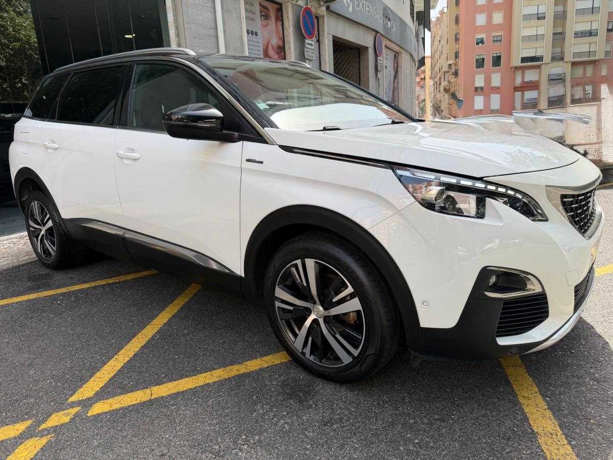 peugeot-5008-2018-diesel-1560cc