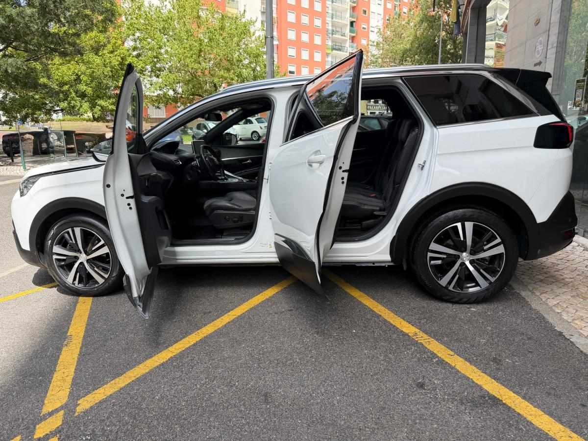peugeot-5008-2018-diesel-1560cc