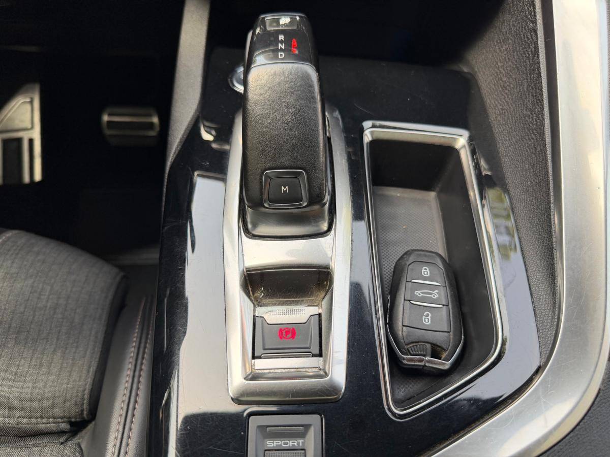 peugeot-5008-2018-diesel-1560cc