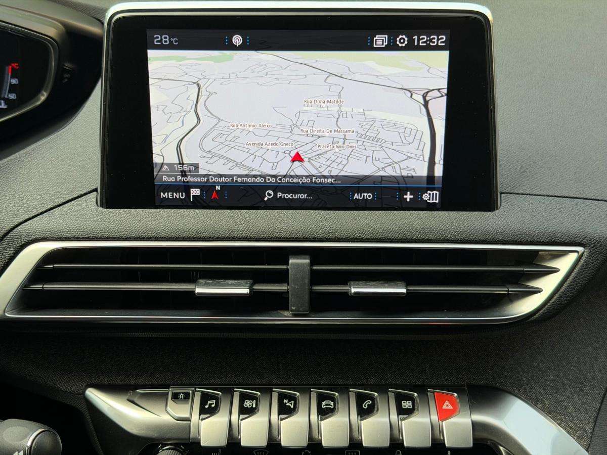 peugeot-5008-2018-diesel-1560cc
