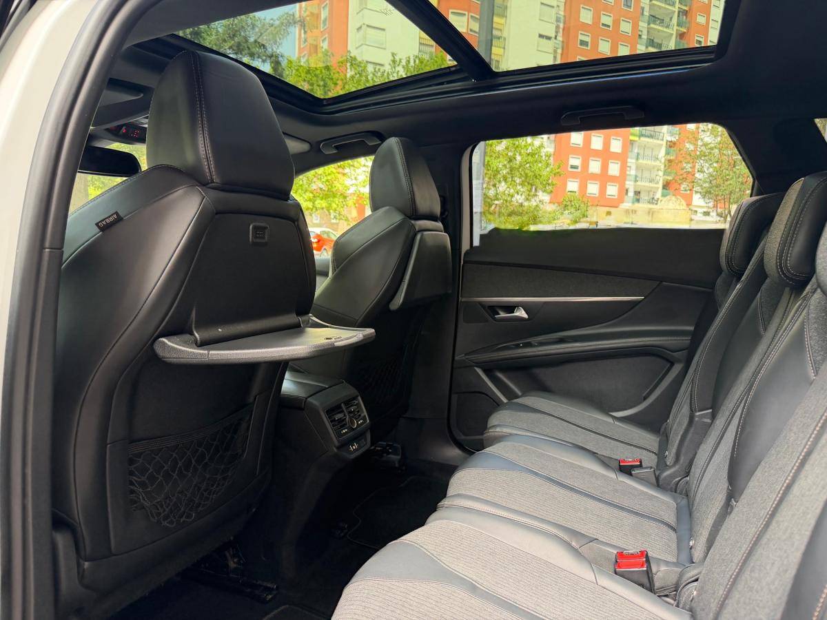 peugeot-5008-2018-diesel-1560cc