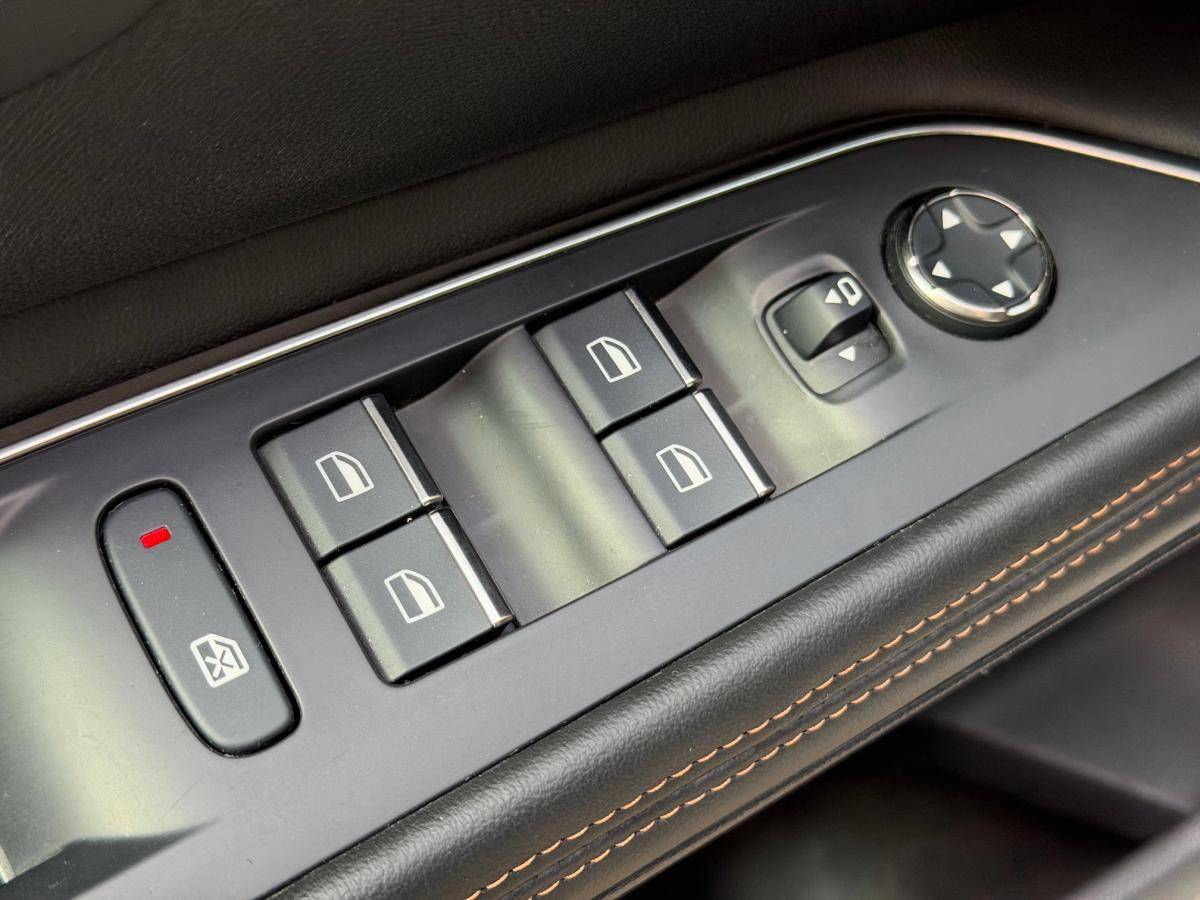 peugeot-5008-2018-diesel-1560cc