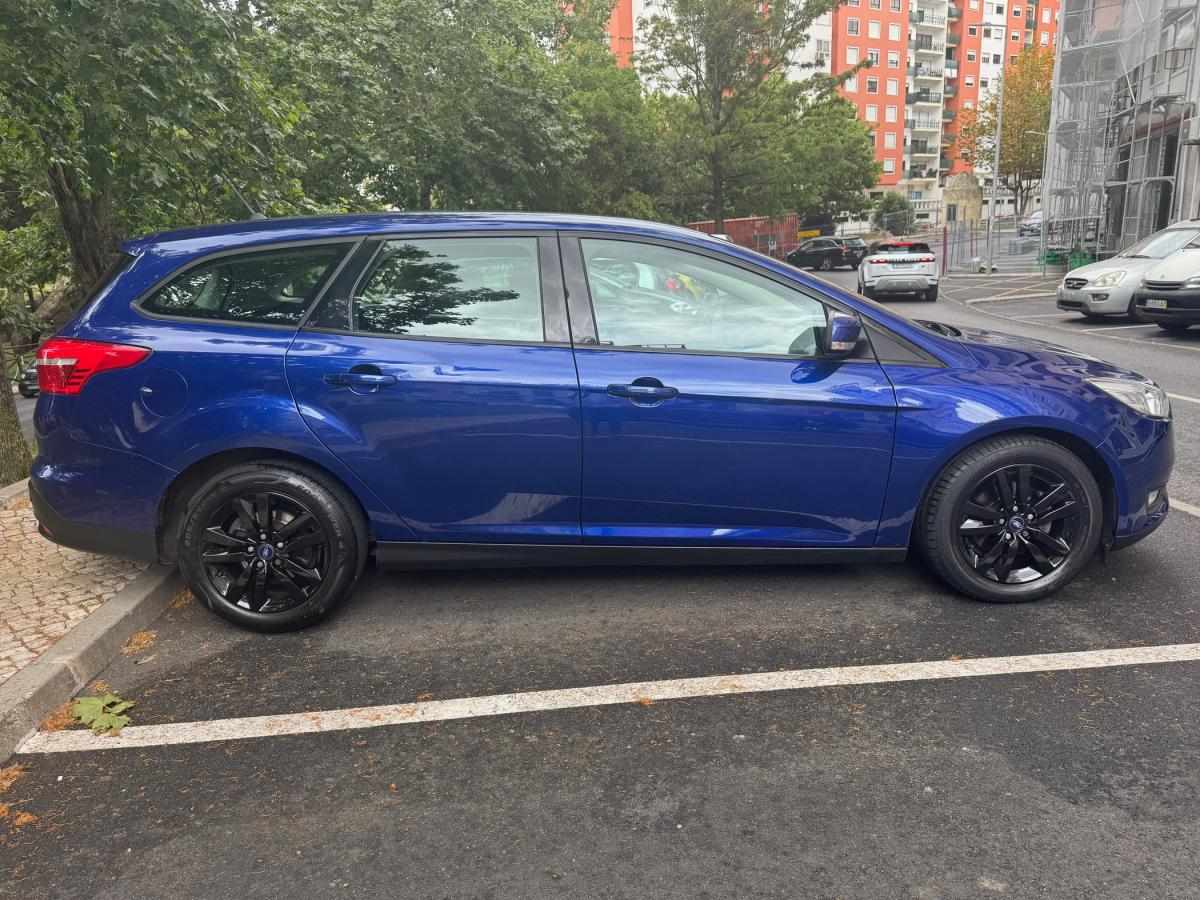 ford-focus-sw-2018-diesel-1499cc