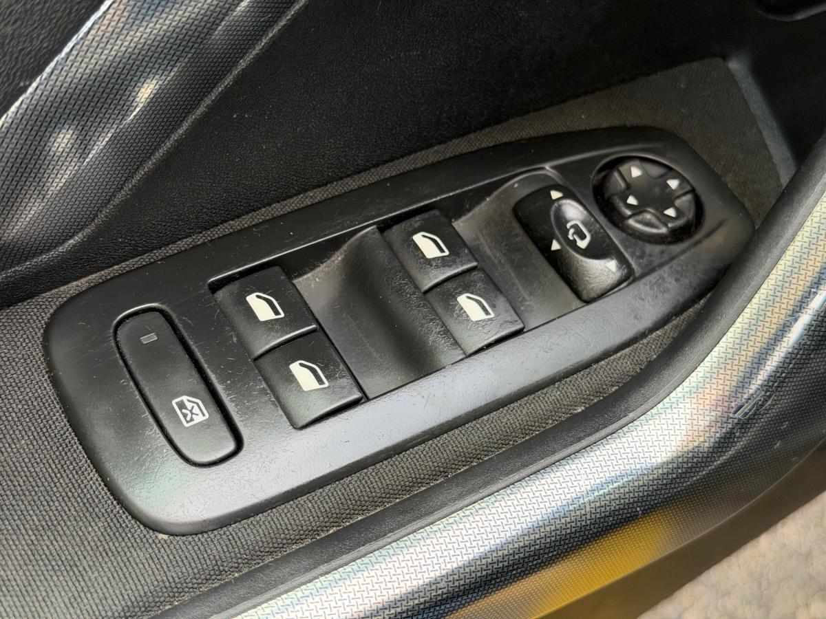 peugeot-2008-2014-diesel-1560cc