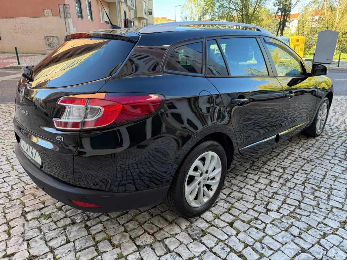 renault-megane-sport-tourer-2016-diesel-1461cc