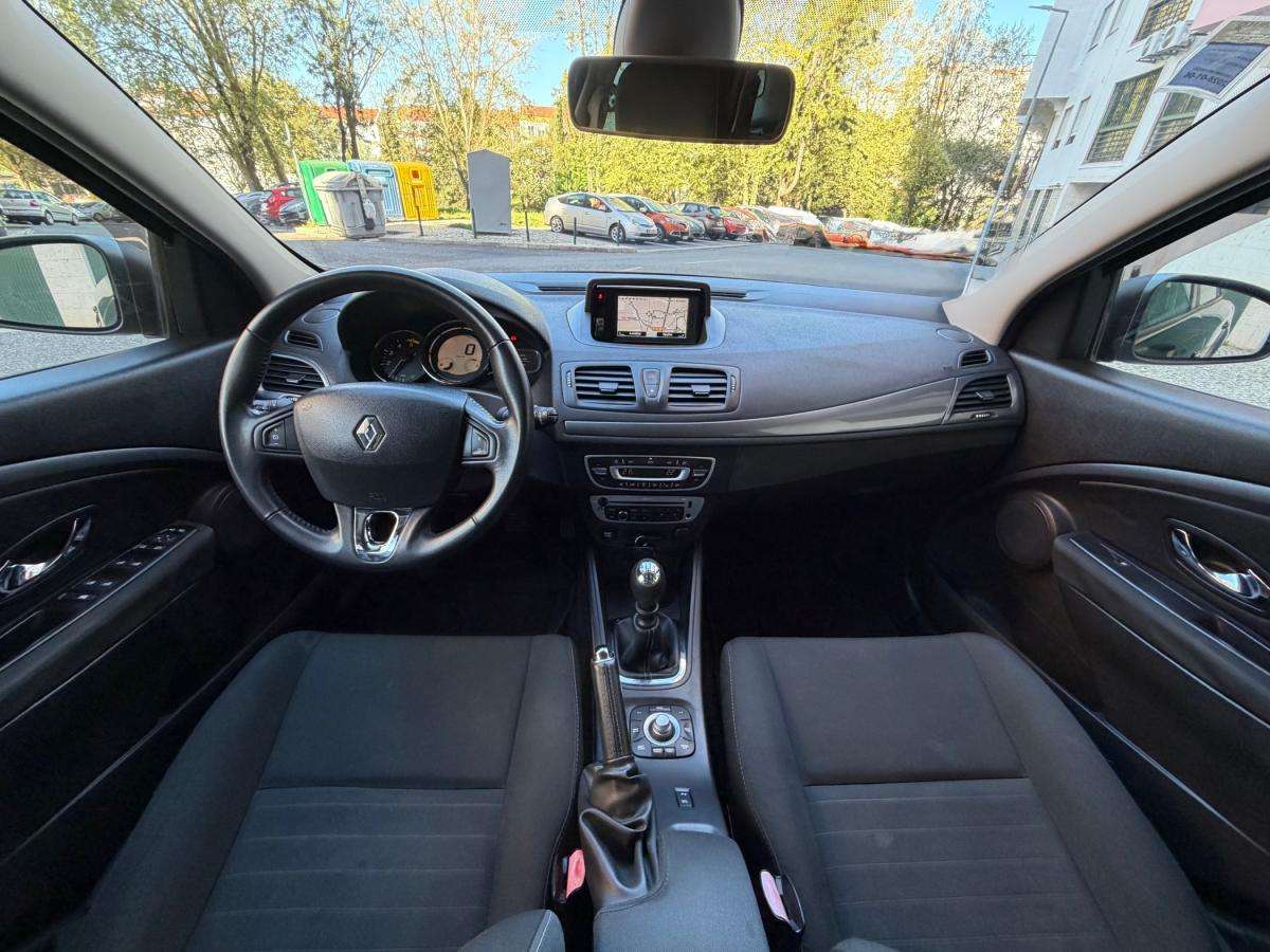 renault-megane-sport-tourer-2016-diesel-1461cc
