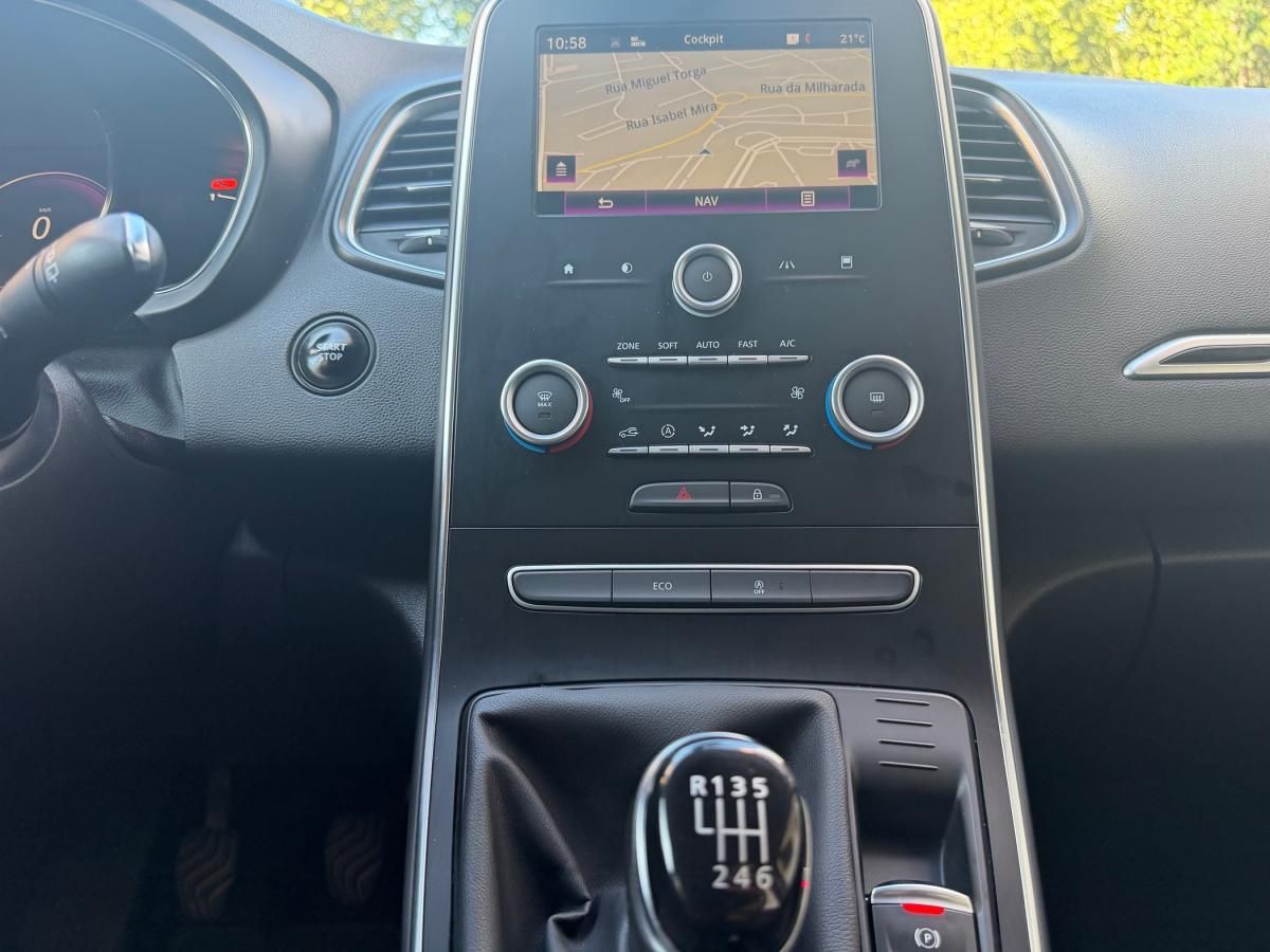 renault-grand-scenic-2017-gasolina-1197cc
