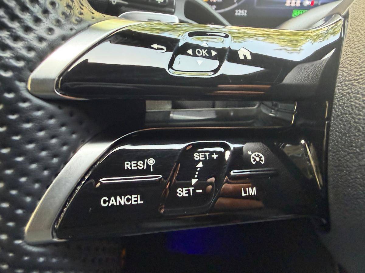 mercedes-benz-classe-c-2022-hibrido-a-gasolina-1999cc