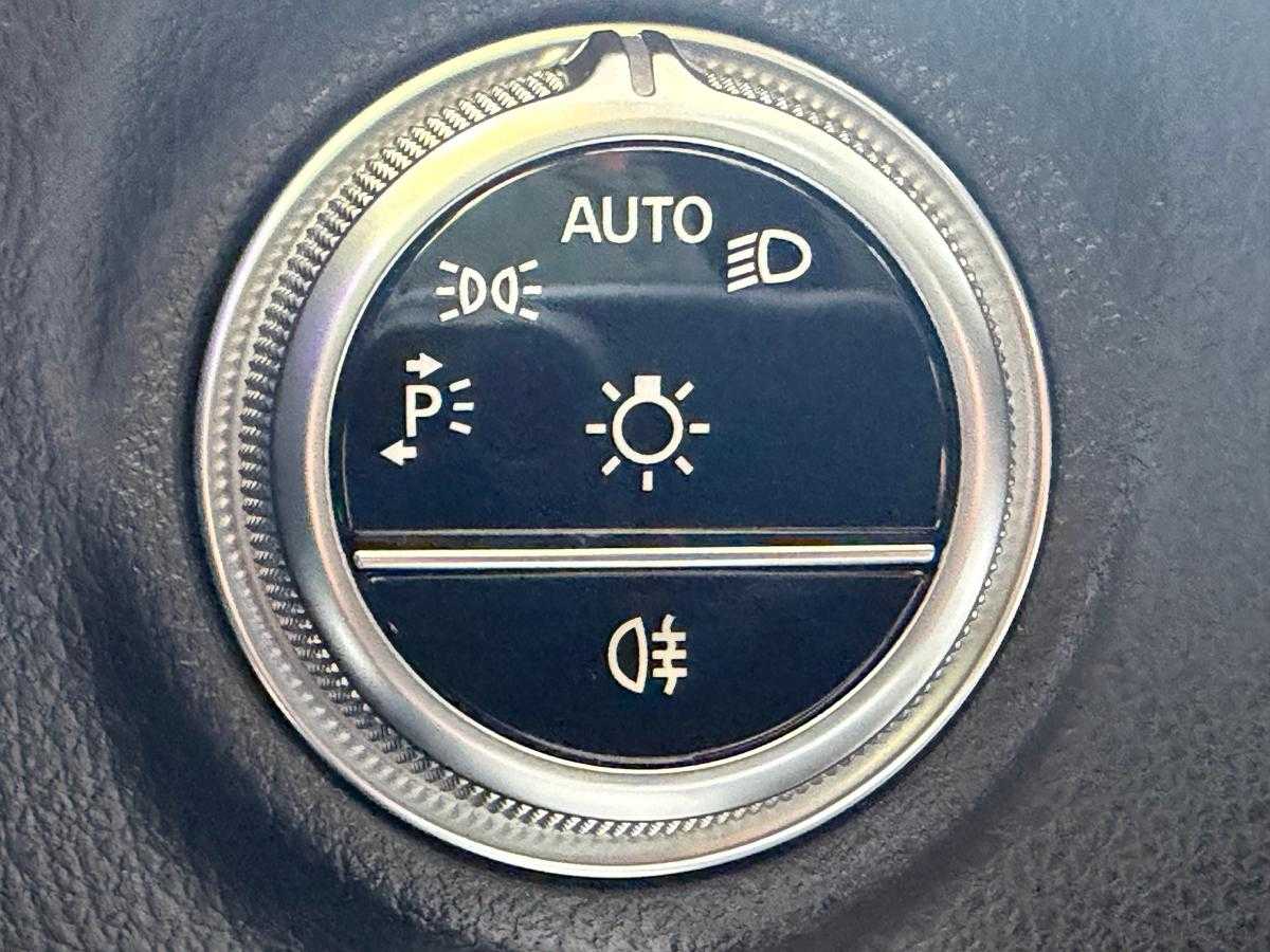 mercedes-benz-classe-c-2022-hibrido-a-gasolina-1999cc