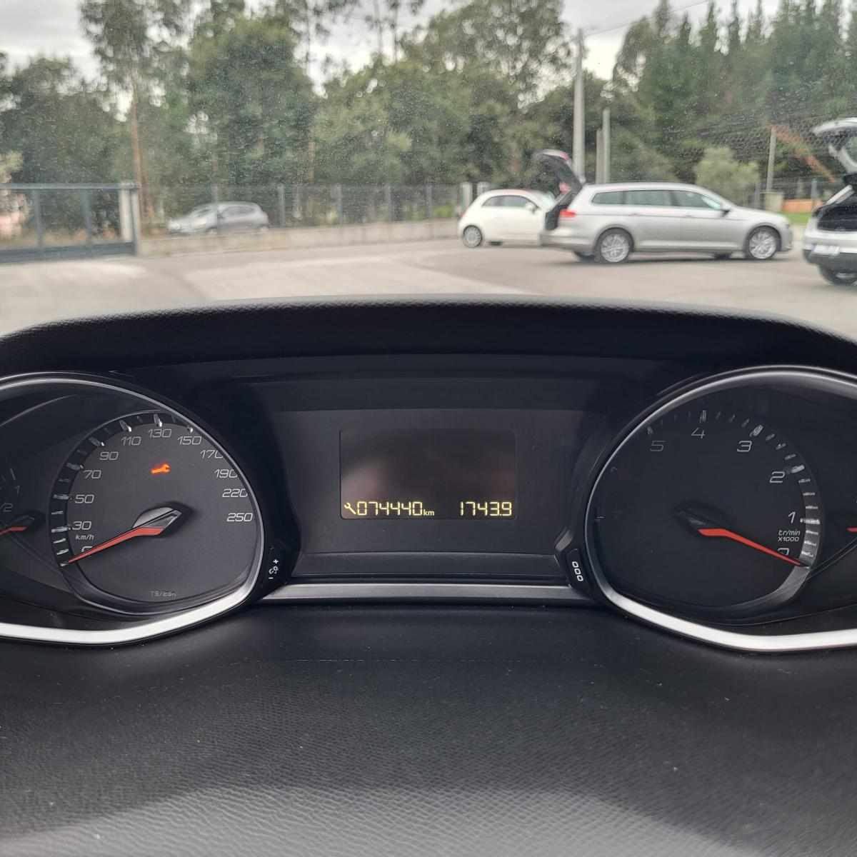 peugeot-308-1-2-e-thp-2019-gasolina-1199cc